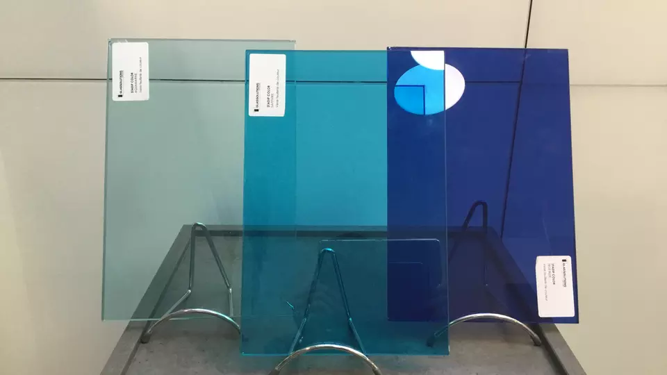 Verre feuilleté Stadip color bleu