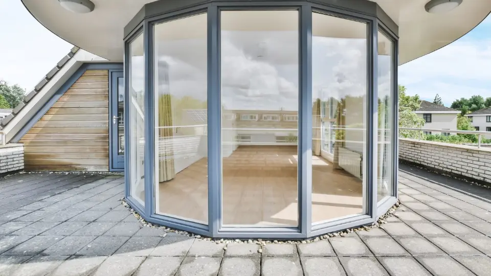 Bow window