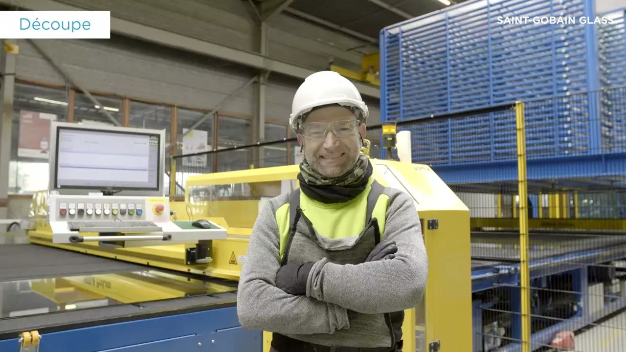 Découvrez l'usine Saint-Gobain Vitrage Bâtiment Coutras thumbnail